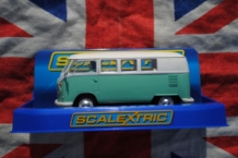 images/productimages/small/Volkswagen Camper Van Green Beige ScaleXtric C3720 open.jpg